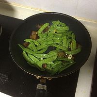腊肉炒荷兰豆的做法图解5