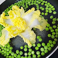 豌豆娃娃菜的做法图解3
