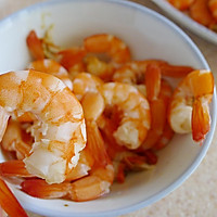 鲜虾牛油果沙拉的做法图解2