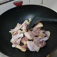 简单美味的土豆烧鸡的做法图解3