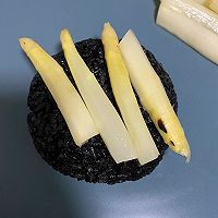 轻食三文鱼白芦笋墨鱼汁米饭的做法图解4