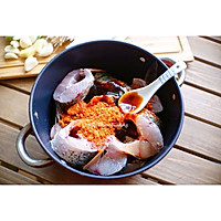 奥尔良炖鱼块的做法图解2