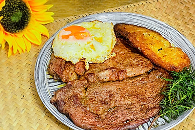 薯饼牛排套餐