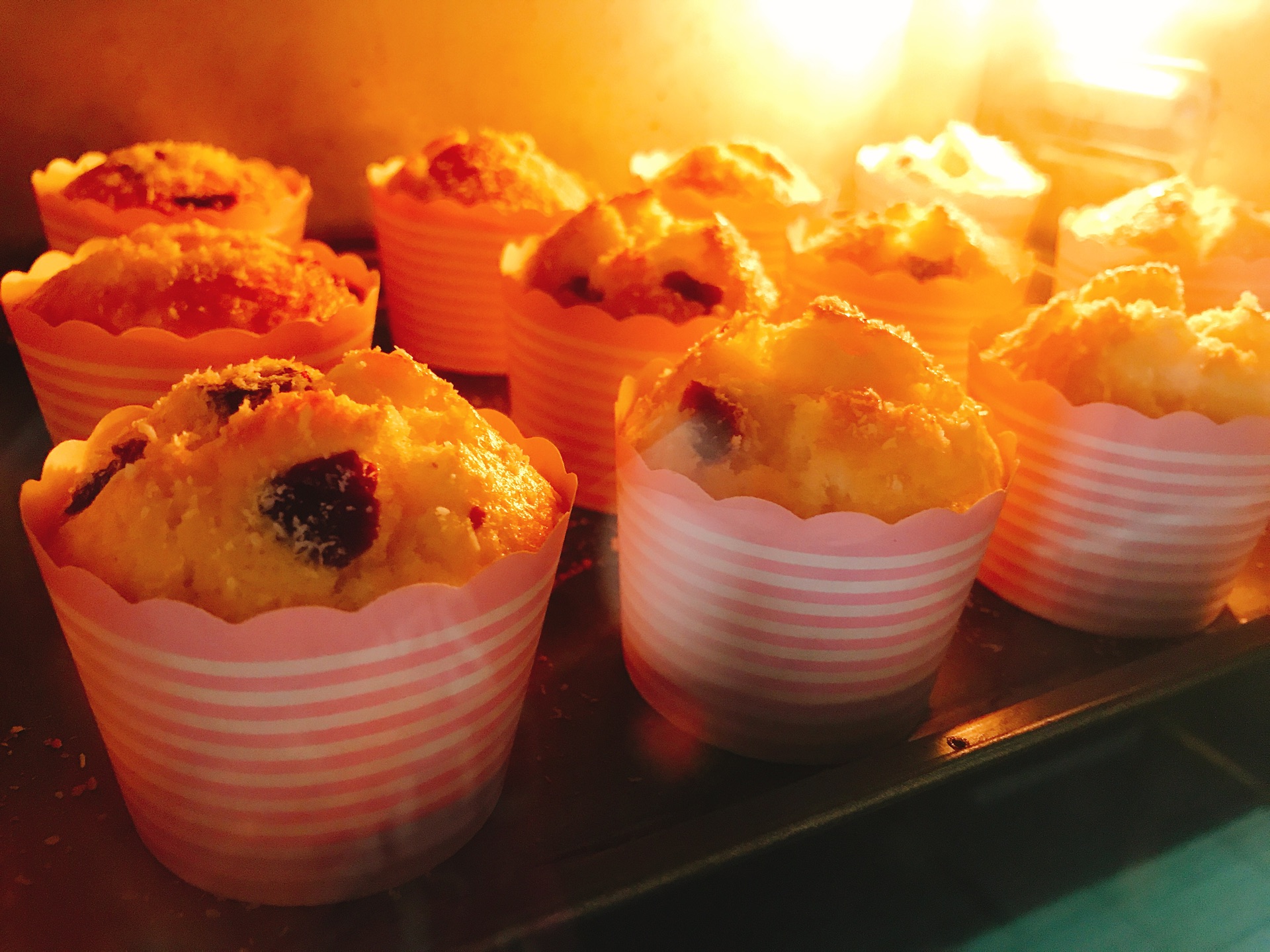 草莓马芬杯蛋糕香薰蜡烛妙芙面包香氛小众创意拍照道具-阿里巴巴