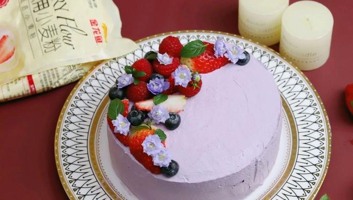 水果紫薯鲜奶蛋糕