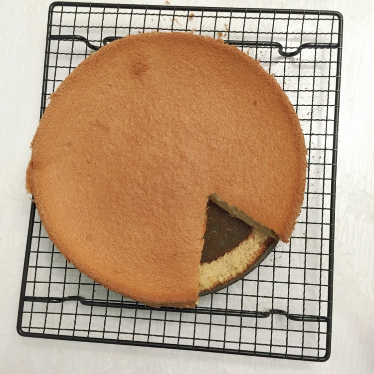 Chiffon Cake 戚风蛋糕的做法图解7