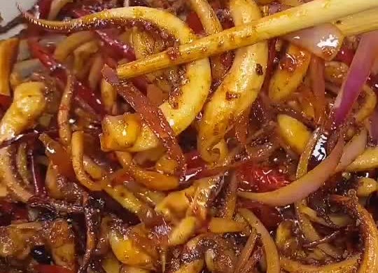 麻辣鱿鱼须，太好吃啦