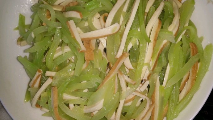 香干莴笋丝