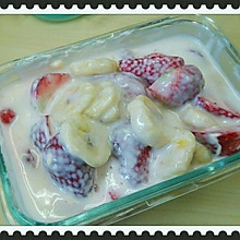 草莓香蕉泡酸奶