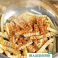我不允许能吃辣的薯宝错过这个烟熏辣椒薯条！的做法图解3