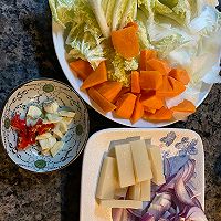 #给年味整点鲜的#《韩式牛肉豆腐锅》的做法图解2
