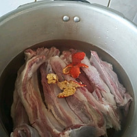 #快速GET丰盛春节家宴#黑椒汁烤羊排的做法图解2