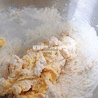 咸蛋黄+黄油的神仙组合，新手也能0失败拿捏！的做法图解2