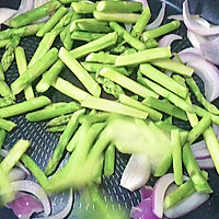 鲜笋炒口蘑的做法图解6