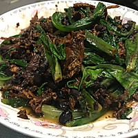 一看就会的快手菜豆豉鲮鱼油麦菜的做法图解1