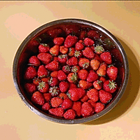 草莓控的福音——果香草莓酒的做法图解2