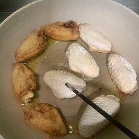 #东古滋味 幸福百味#外皮微脆、鲜嫩多汁的香煎蒜香腐乳鸡翅的做法图解12