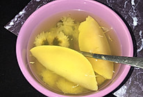 冰糖雪梨菊花茶的做法