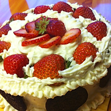 心中那一抹悸动--草莓奶油巧克力蛋糕