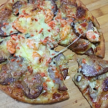老李私房菜-红肠鲜虾披萨