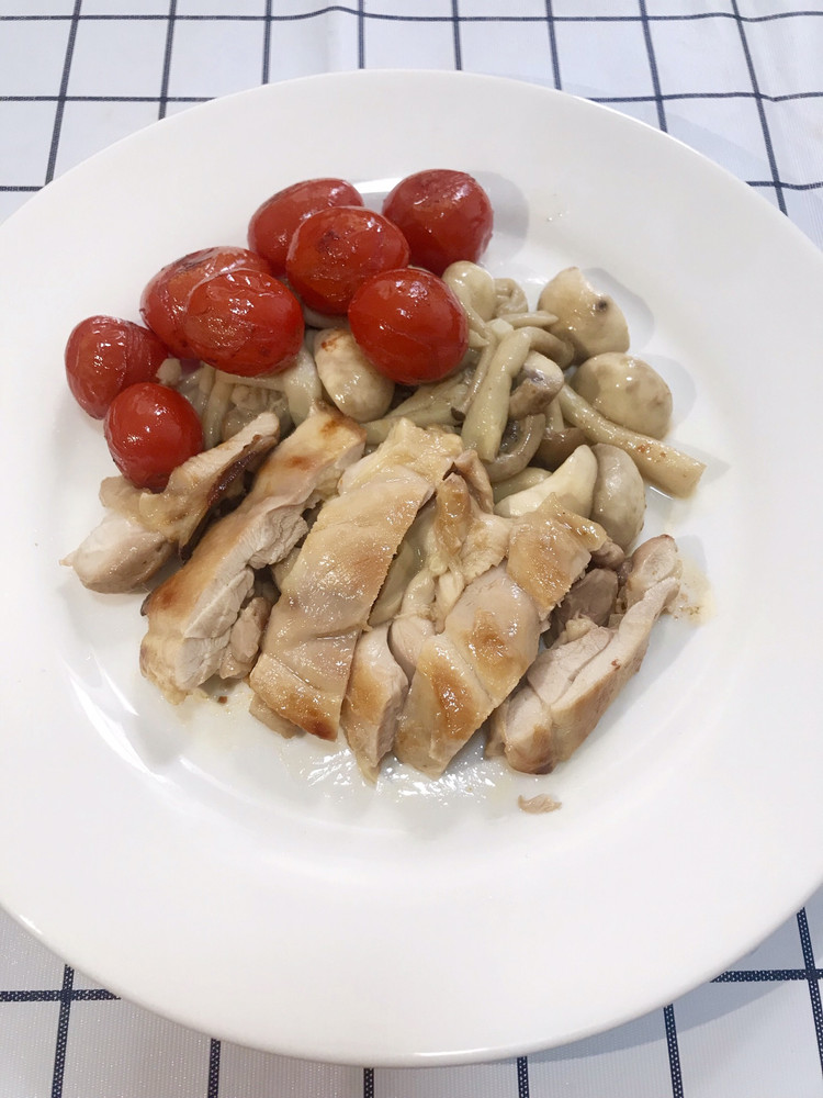 香煎鸡腿肉的做法