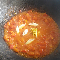 番茄浓汤鸡蛋面的做法图解3