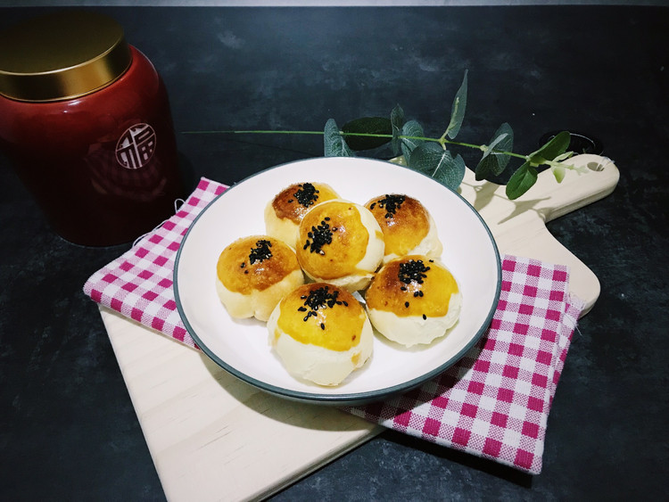黑芝麻豆沙酥的做法