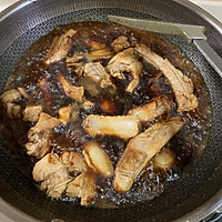 江南风味 秘制红烧肉炖蛋 加了油豆腐的做法图解6
