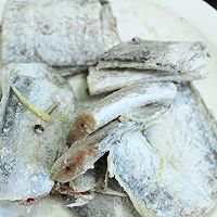 一鱼两吃——香酥带鱼&干烧带鱼的做法图解4