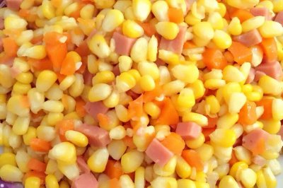 （家常菜）胡萝卜，火腿肠炒玉米