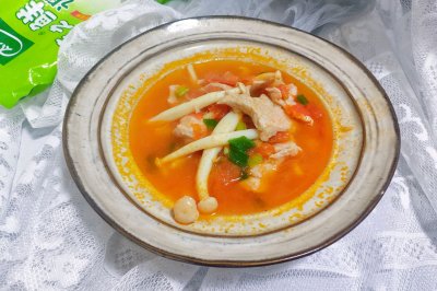 番茄菌菇肉片汤