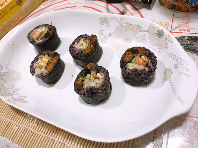 黑米紫菜饭团的做法
