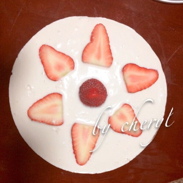 简单易做版~草莓酸奶冻芝士cack的做法