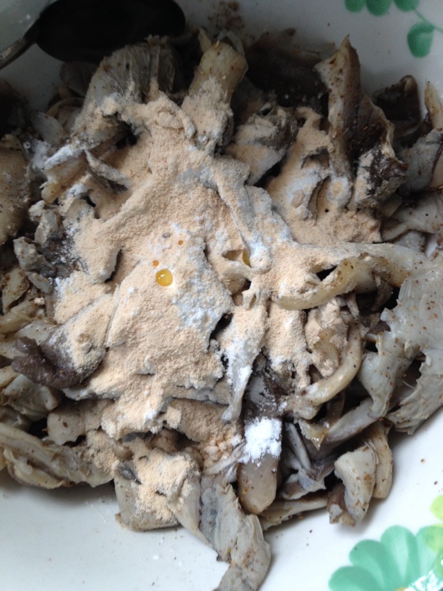 香酥椒盐蘑菇 美味赛炸肉的做法图解4