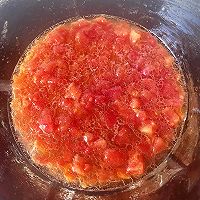 番茄金针菇肥牛汤的做法图解1