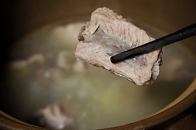 砂锅清炖排骨