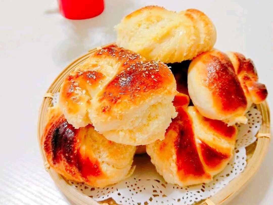 Butterless coconut bread