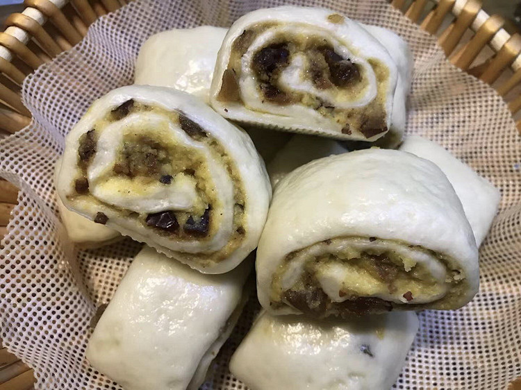 玉米面枣卷的做法