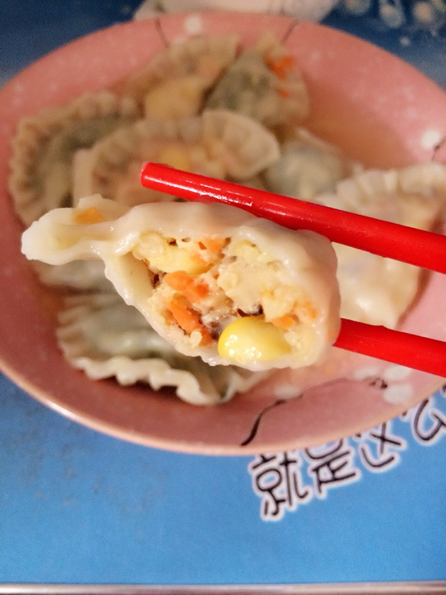 饺子-玉米香菇猪肉饺&韭菜猪肉饺的做法