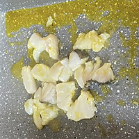 #宝宝的第一口辅食鱼#挪威鳕鱼泡馍的做法图解4