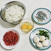 牛肉虾仁磨菇炒饭～舌尖上的美食（牛肉炒饭）的做法图解4