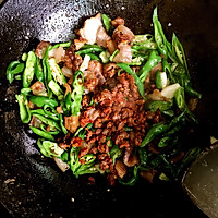 青椒回锅肉的做法图解7