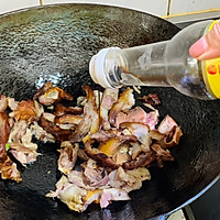 猪头肉炒辣椒的做法图解7