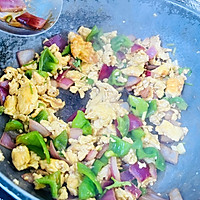 洋葱青椒炒鸡蛋的做法图解8