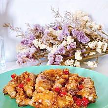 蒜香蜂蜜辣鸡翅（超好吃的快手菜）