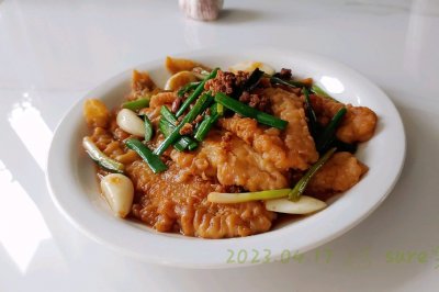 葱蒜肉酱软烧鱼