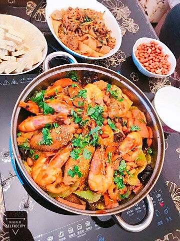 香辣鸡翅虾4-5人份的做法
