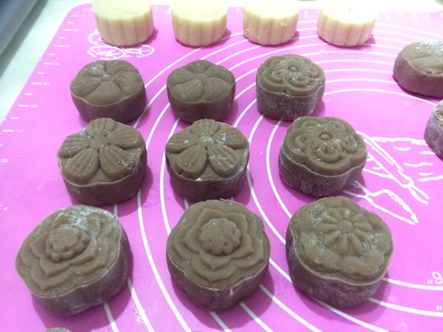 巧克力流心冰皮月饼的做法图解22