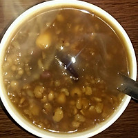 红豆红枣薏米莲子粥的做法图解1