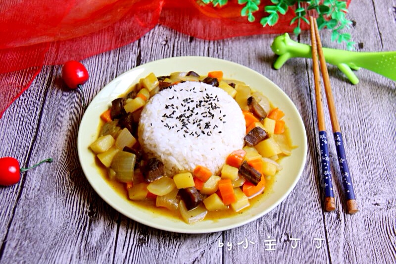 咖喱牛肉饭